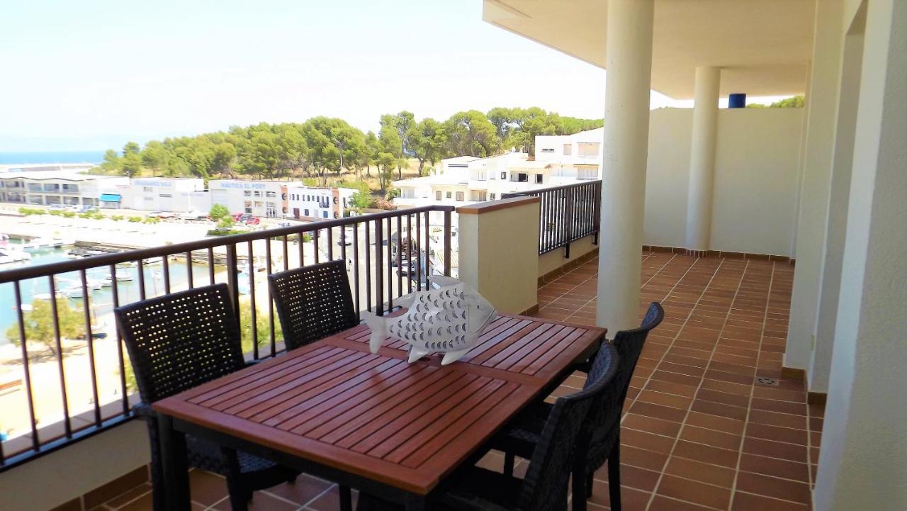 Apartaments Club Nautic L' Escala 外观 照片